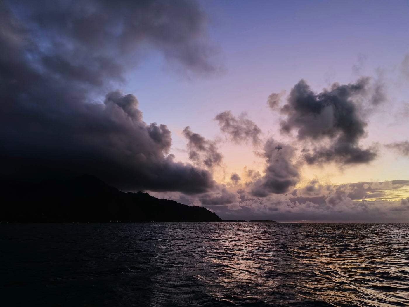 AMB99 French Polynesia: Underwater Rain – Thomas Rex Beverly Audio